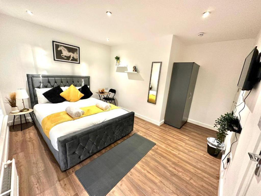 Hounslow Suites - Tw3 Bagian luar foto